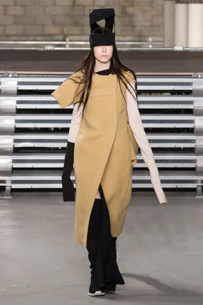 Look 22